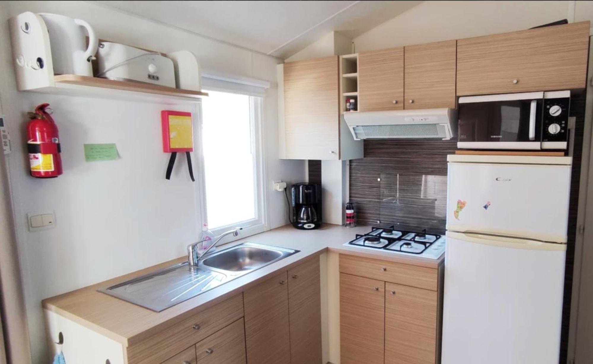 Camping Le Val Aux Fees - Broceliande Concoret エクステリア 写真