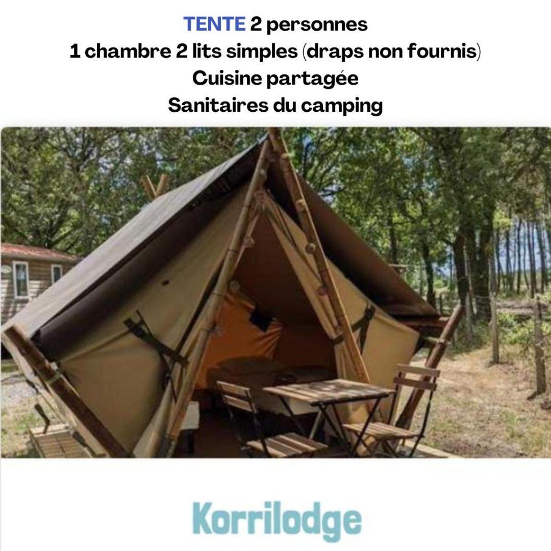 Camping Le Val Aux Fees - Broceliande Concoret エクステリア 写真